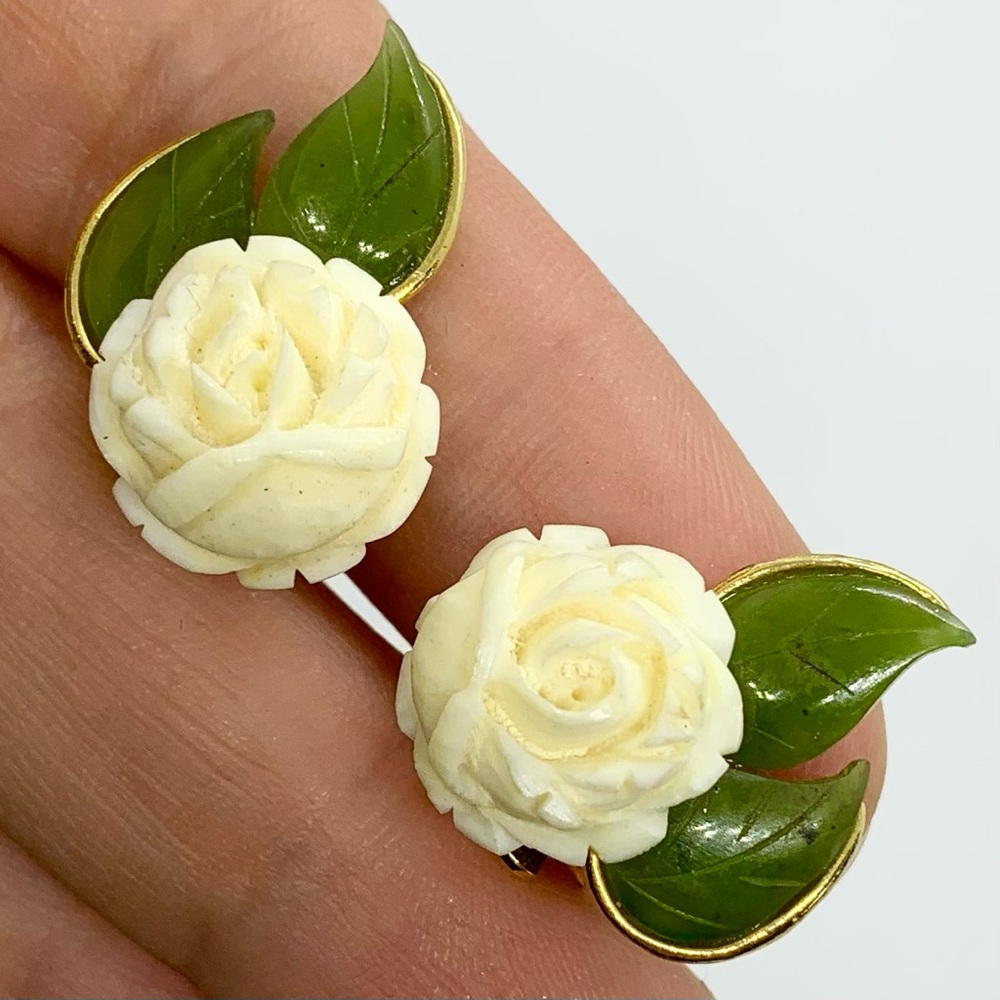 SWOBODA VINTAGE ROSE EARRINGS CARVED JADE AND BONE CLIP-ON YELLOW GOLD PLATED